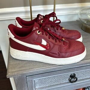 Nike Air Force 1 Premium team red size 9.5